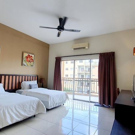 Gold Coast Morib By 369 Stay Kampong Tanjong Pechah Exterior photo